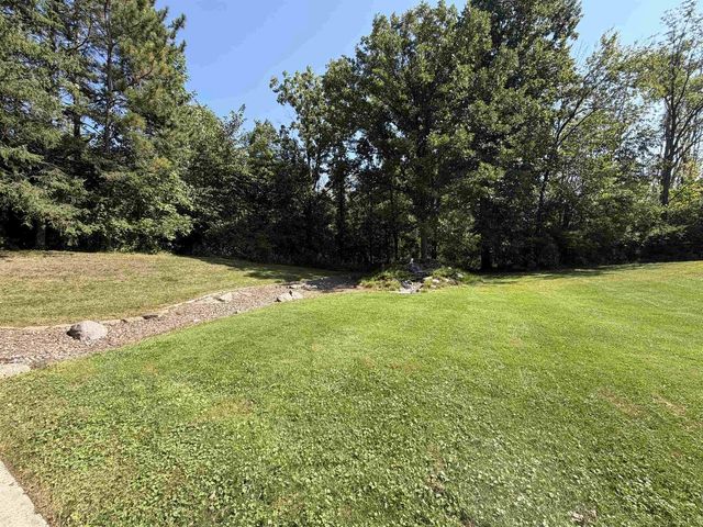 W9150 FOREVERGREEN COURT, Hortonville, WI 54944