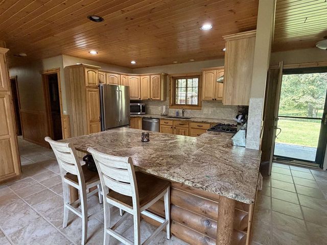 W9150 FOREVERGREEN COURT, Hortonville, WI 54944