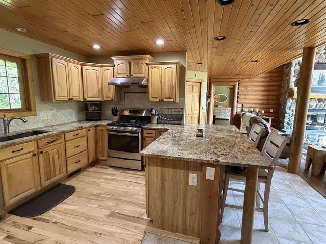 W9150 FOREVERGREEN COURT, Hortonville, WI 54944