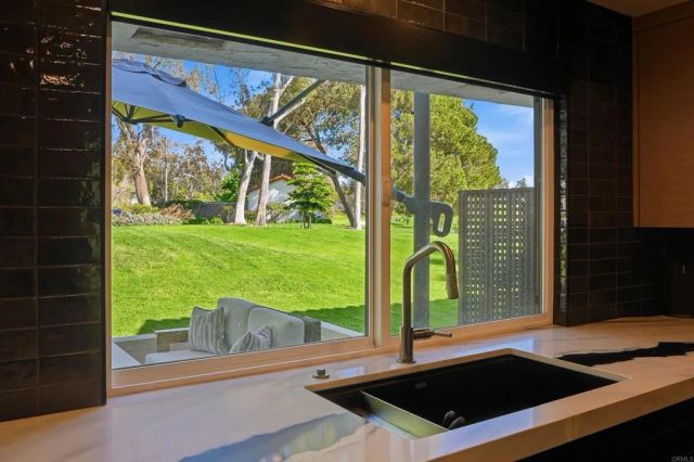 622 Camino Santa Barbara, Solana Beach, CA 92075