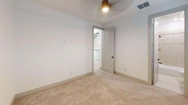 2635 Carmelita Street, Dallas, TX 75212