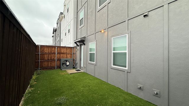 2635 Carmelita Street, Dallas, TX 75212