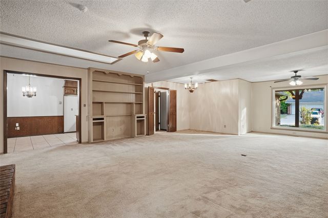 9634 E 26th Place, Tulsa, OK 74129