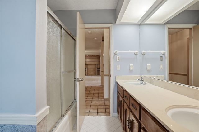 9634 E 26th Place, Tulsa, OK 74129
