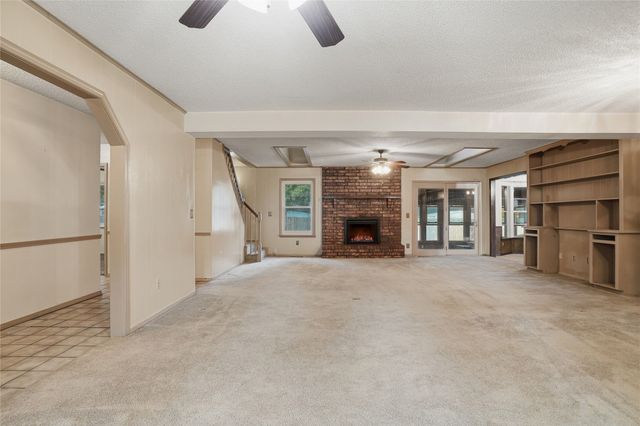 9634 E 26th Place, Tulsa, OK 74129