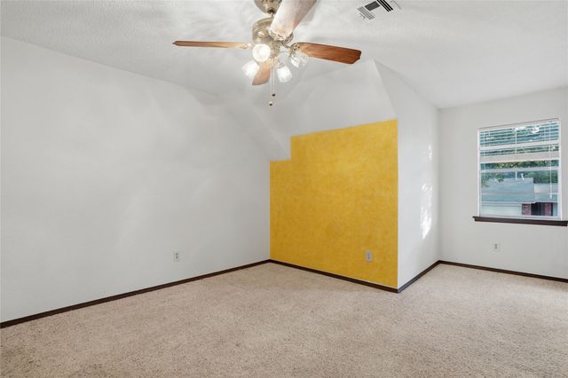 9634 E 26th Place, Tulsa, OK 74129