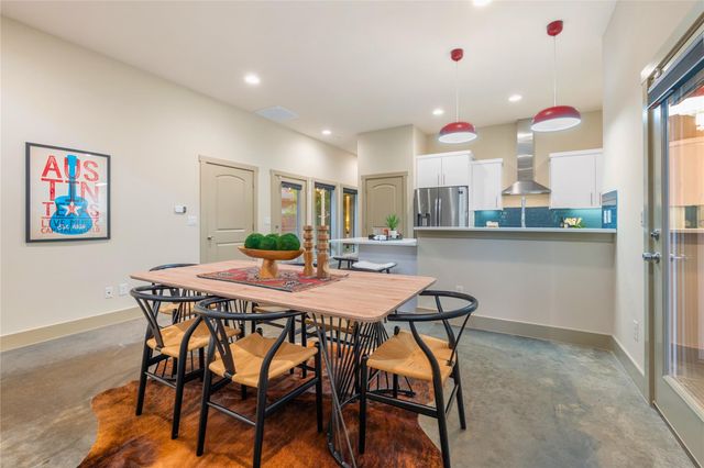 2512 E 2nd ST, Austin, TX 78702