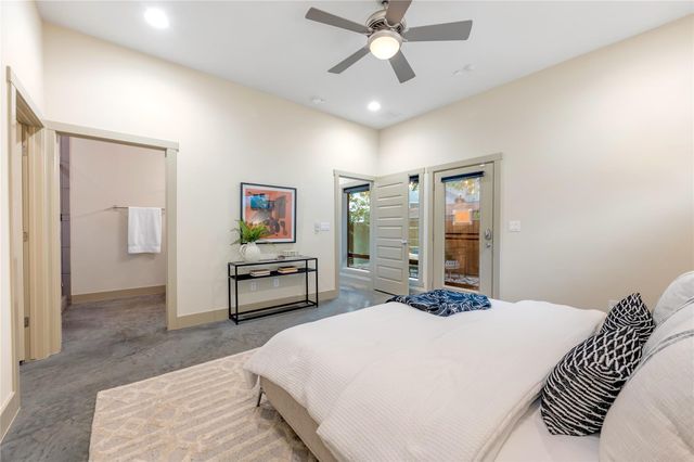 2512 E 2nd ST, Austin, TX 78702