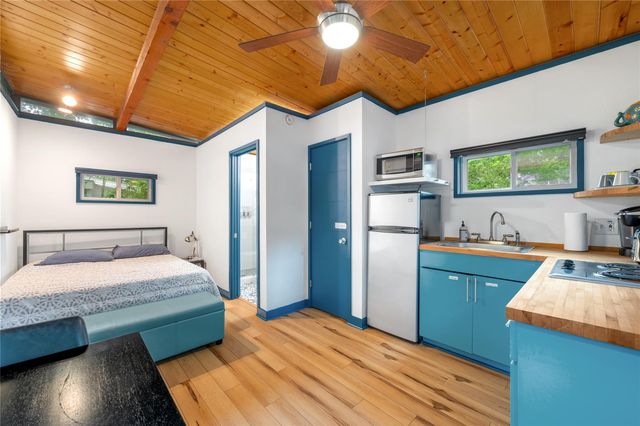 2512 E 2nd ST, Austin, TX 78702