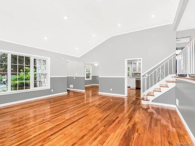 90 Patton Drive, Yonkers, NY 10710