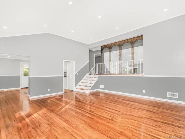90 Patton Drive, Yonkers, NY 10710