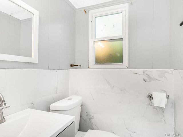 90 Patton Drive, Yonkers, NY 10710