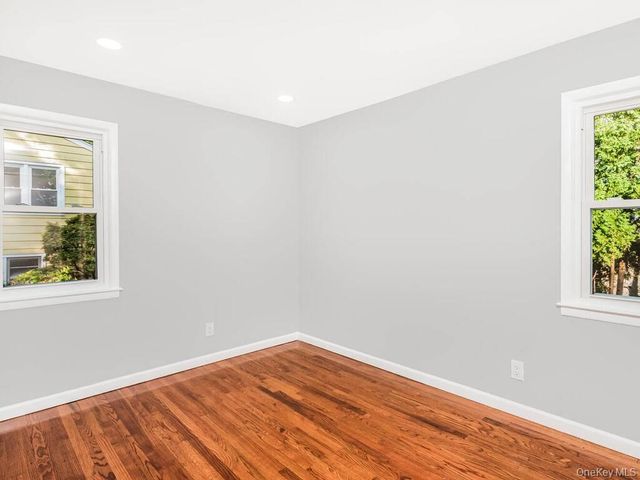 90 Patton Drive, Yonkers, NY 10710