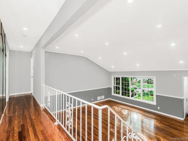 90 Patton Drive, Yonkers, NY 10710