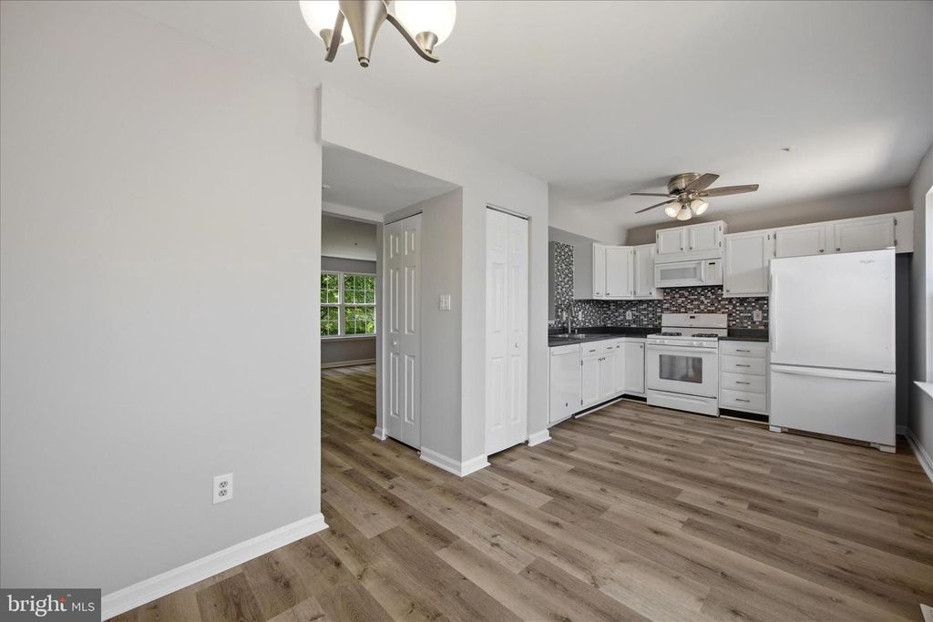 Image 10 of property listing at 2315 BLUEGRASS HEIGHTS, Baltimore, MD 21237
