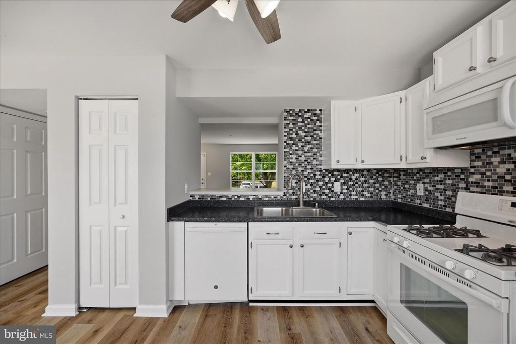 Image 13 of property listing at 2315 BLUEGRASS HEIGHTS, Baltimore, MD 21237