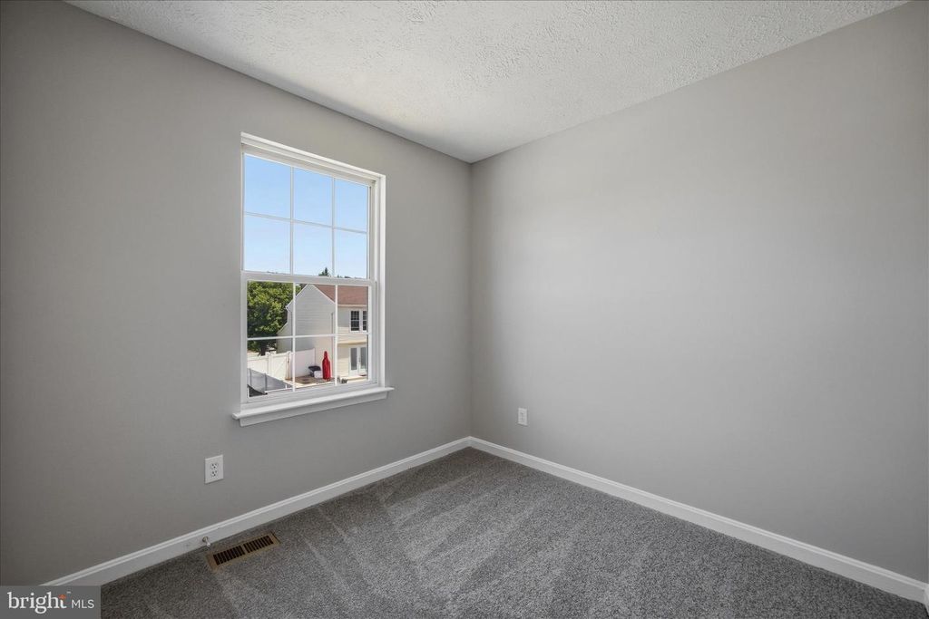 Image 15 of property listing at 2315 BLUEGRASS HEIGHTS, Baltimore, MD 21237