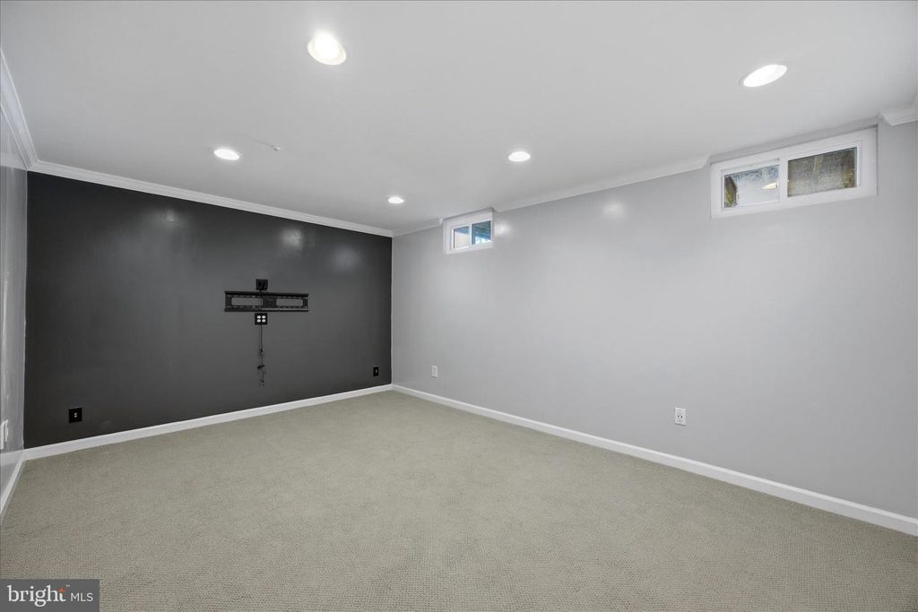 Image 25 of property listing at 2315 BLUEGRASS HEIGHTS, Baltimore, MD 21237
