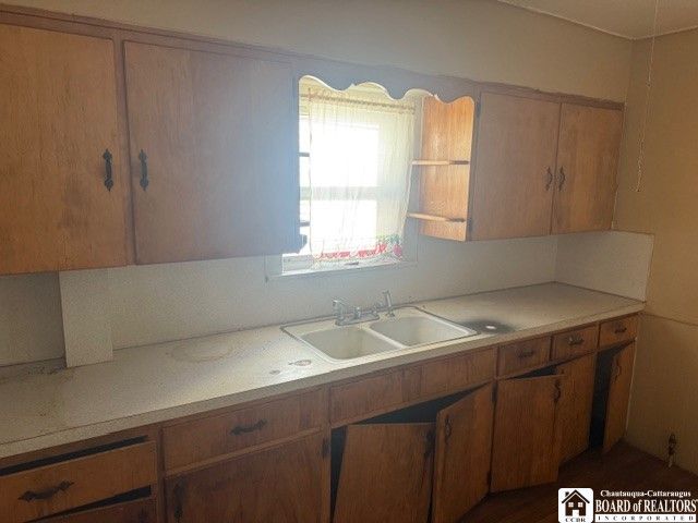 21 Stowe Street, Jamestown, NY 14701