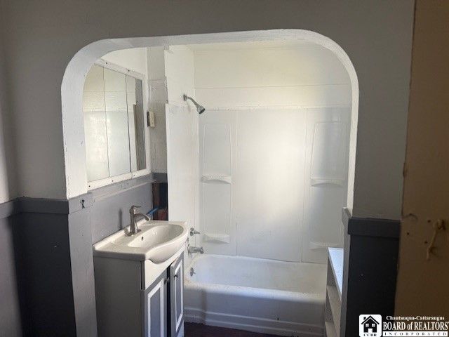 21 Stowe Street, Jamestown, NY 14701