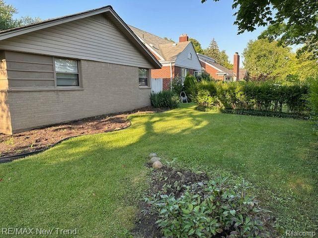 1823 Bradford Road, Birmingham, MI 48009