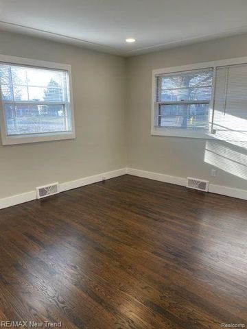 1823 Bradford Road, Birmingham, MI 48009