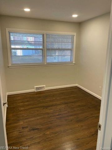 1823 Bradford Road, Birmingham, MI 48009