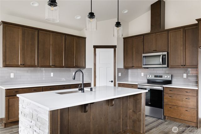 763 NW Shire Street, Oak Harbor, WA 98277