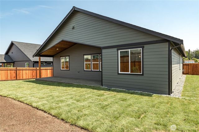 763 NW Shire Street, Oak Harbor, WA 98277