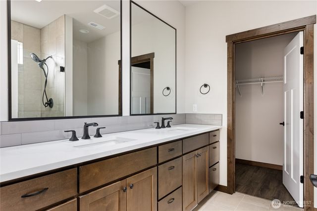 763 NW Shire Street, Oak Harbor, WA 98277