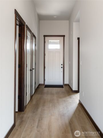 763 NW Shire Street, Oak Harbor, WA 98277