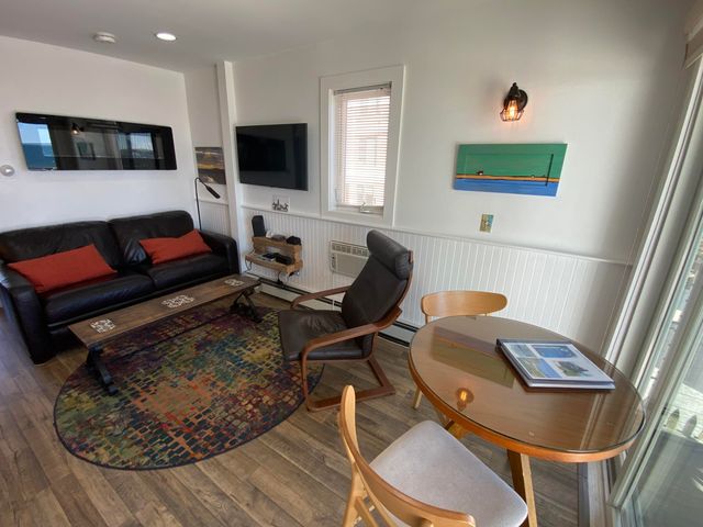 495 Commercial Street U11, Provincetown, MA 02657