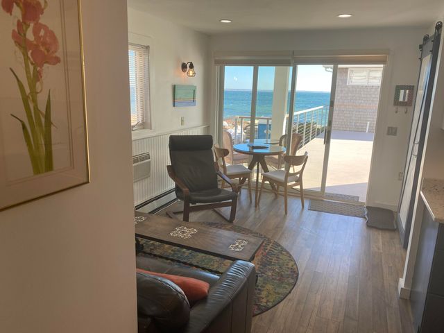 495 Commercial Street U11, Provincetown, MA 02657