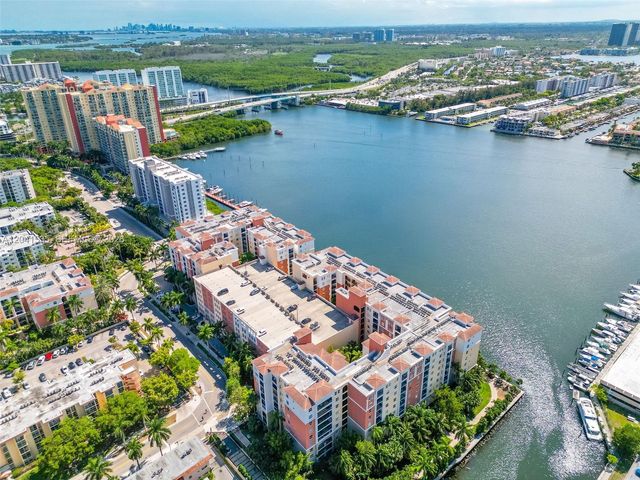 17150 N Bay Road 2913, Sunny Isles Beach, FL 33160
