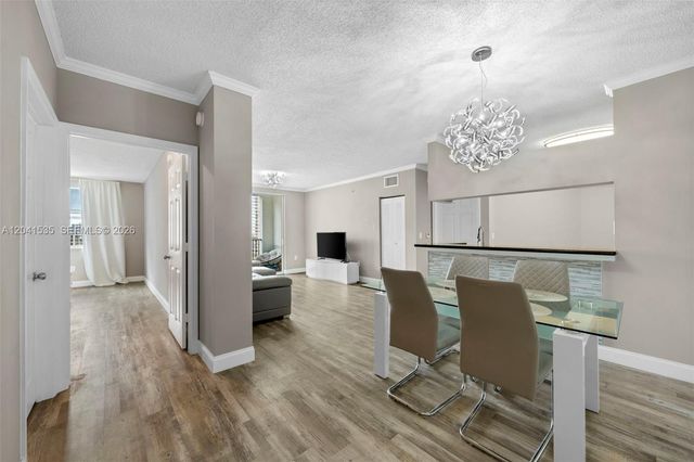 17150 N Bay Road 2913, Sunny Isles Beach, FL 33160