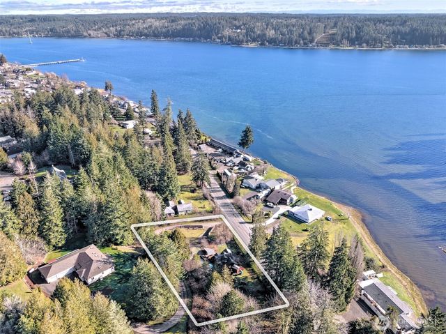 17991 E State Route 3, Allyn, WA 98524