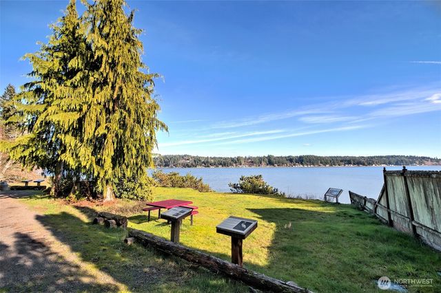 17991 E State Route 3, Allyn, WA 98524