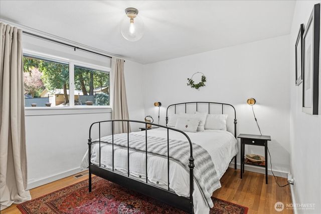 3008 NE 178th Street, Lake Forest Park, WA 98155