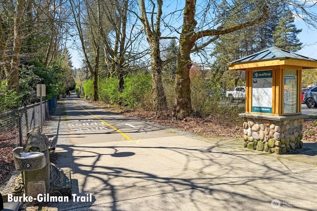 3008 NE 178th Street, Lake Forest Park, WA 98155