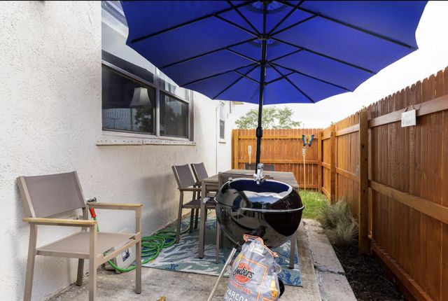 2401 Avenue Q, West Palm Beach, FL 33404