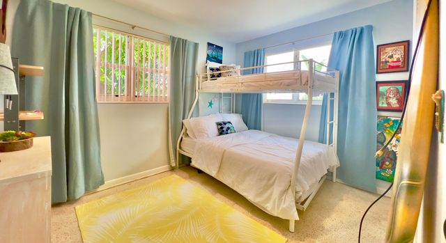 2401 Avenue Q, West Palm Beach, FL 33404