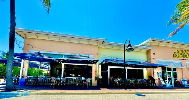 2401 Avenue Q, West Palm Beach, FL 33404