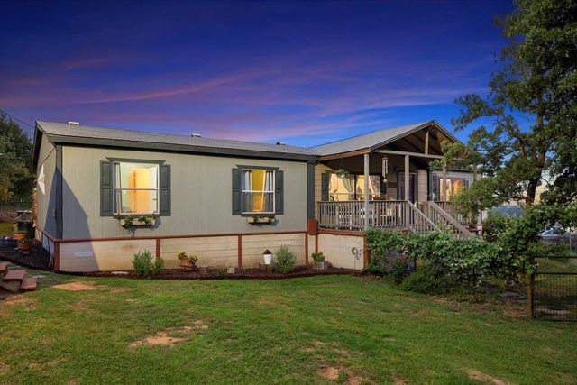 147 Royal Pines DR, Bastrop, TX 78602