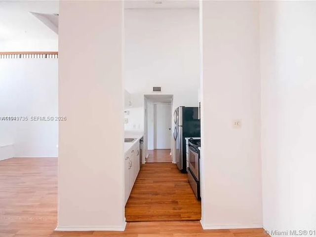 10521 SW 157th Pl 303, Miami, FL 33196