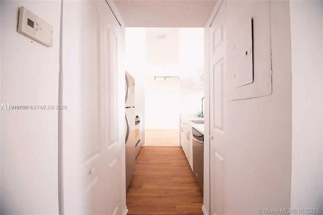 10521 SW 157th Pl 303, Miami, FL 33196