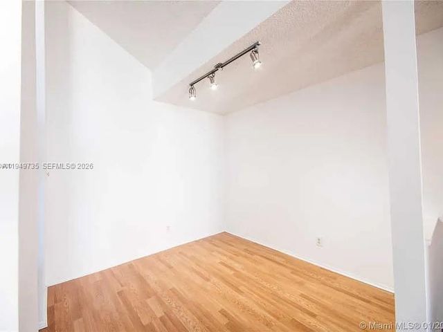 10521 SW 157th Pl 303, Miami, FL 33196