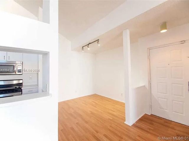 10521 SW 157th Pl 303, Miami, FL 33196