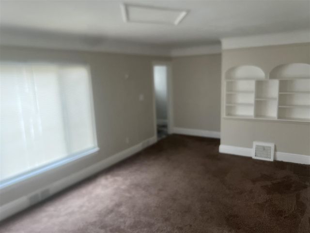 15858 Sussex Street, Detroit, MI 48227