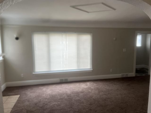 15858 Sussex Street, Detroit, MI 48227