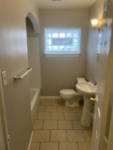 15858 Sussex Street, Detroit, MI 48227